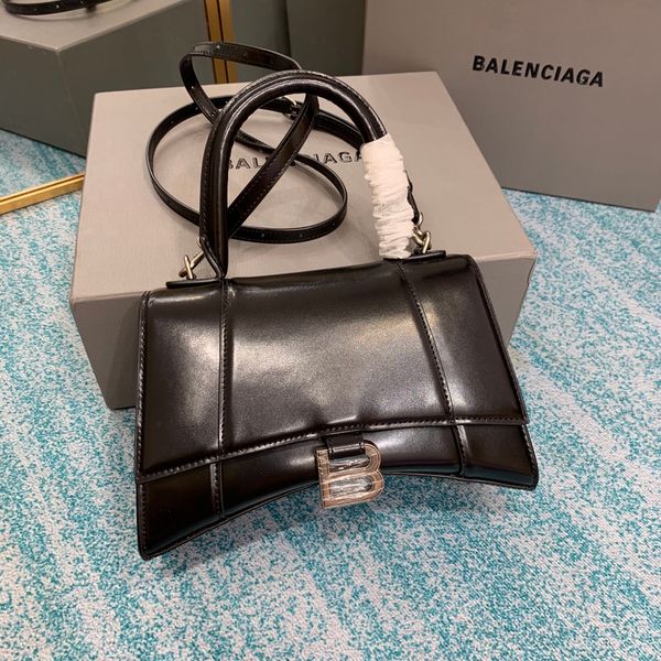 2021 genuine leather womens plain crossbody bags handbag luxury brand design and crocodile pattern high-end shoulder messenger bag
2021 genuine leather womens plain crossbody bags handbag luxury brand design and crocodile pattern high-end shoulder messenger bag