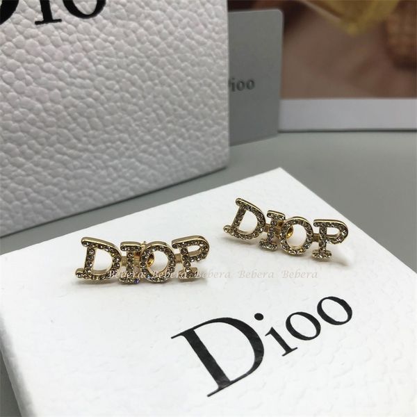 75% off outlet online family's 21-year new letter simple small fragrance 925 earpin earrings, Golden
75% off outlet online family's 21-year new letter simple small fragrance 925 earpin earrings, Golden