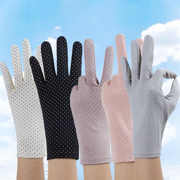 five fingers gloves summer driving women touch screen thin mesh anti-uv polka dot mittens outdoor non slip uv protection riding car glove, Blue;gray
five fingers gloves summer driving women touch screen thin mesh anti-uv polka dot mittens outdoor non slip uv protection riding car glove, Blue;gray