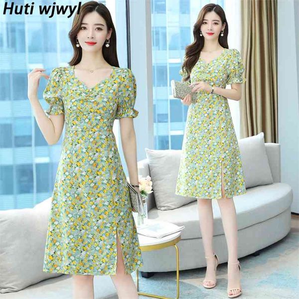 plus size summer floral chiffon midi dress vintage korean sweet women party vestidos casual v-neck boho beach sundress 210528, Black;gray
plus size summer floral chiffon midi dress vintage korean sweet women party vestidos casual v-neck boho beach sundress 210528, Black;gray