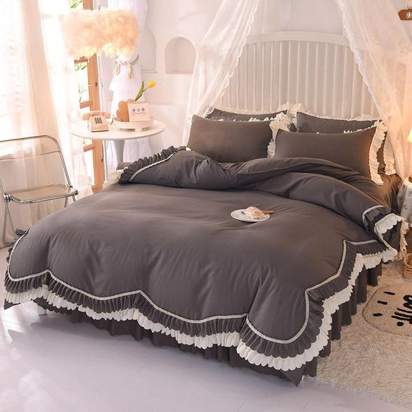 bedding sets 4pcs solid color lace bed cover set duvet skirt with pillowcases bedclothes comforter home decor 61108
bedding sets 4pcs solid color lace bed cover set duvet skirt with pillowcases bedclothes comforter home decor 61108