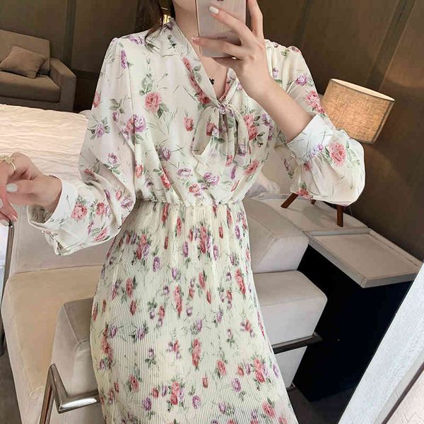 casual dresses vintage floral print woman high waist long sleeve elegant bow pleated chic spring summer midi 2021 loose vzak, Black;gray
casual dresses vintage floral print woman high waist long sleeve elegant bow pleated chic spring summer midi 2021 loose vzak, Black;gray