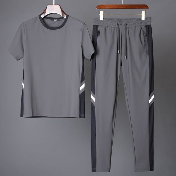 luxury t-shirts elastic ultra-thin quick drying short sleeve t-shirt two piece set summer men's leisure sports suit trend, Black
luxury t-shirts elastic ultra-thin quick drying short sleeve t-shirt two piece set summer men's leisure sports suit trend, Black