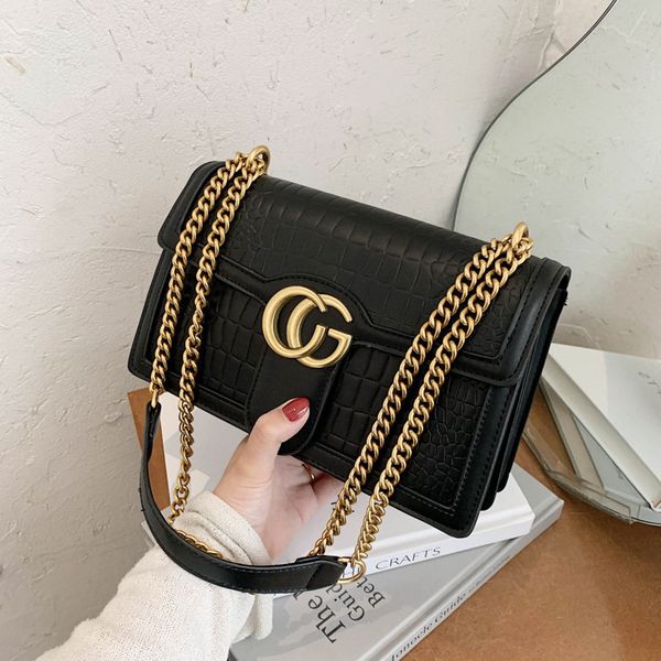 texture female 2021 new fashion korean version foreign style one shoulder messenger bag versatile ins net red chain small square bag
texture female 2021 new fashion korean version foreign style one shoulder messenger bag versatile ins net red chain small square bag