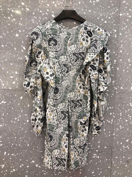 casual dresses 2021 spring women flower prints dress vintage ruffles long sleeve tutu 3.28, Black;gray
casual dresses 2021 spring women flower prints dress vintage ruffles long sleeve tutu 3.28, Black;gray