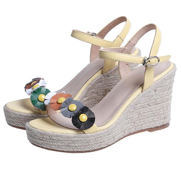 fanyuan women flowers sandals 2021 summer gladiator genuine leather shoes woman ankle strap high heels wedding dress, Black
fanyuan women flowers sandals 2021 summer gladiator genuine leather shoes woman ankle strap high heels wedding dress, Black
