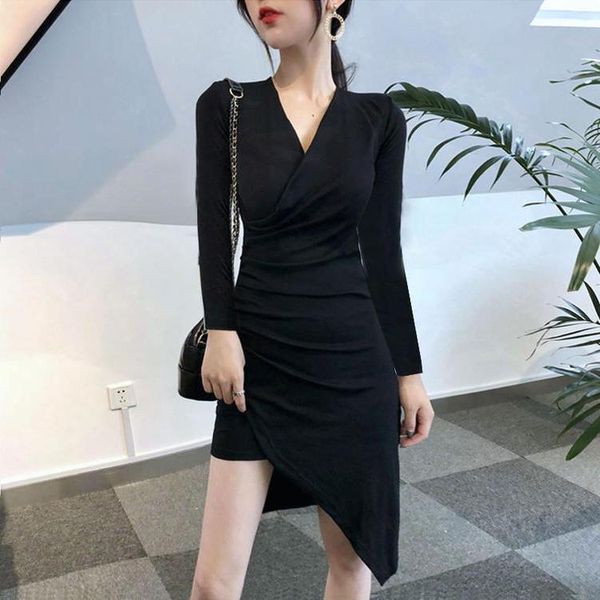 autumn temperament fairy super xiansen is slim and waist-closed. small fragrance v-neck french bottoming dress casual dresses, Black;gray
autumn temperament fairy super xiansen is slim and waist-closed. small fragrance v-neck french bottoming dress casual dresses, Black;gray