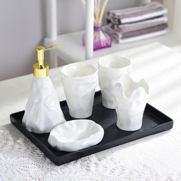 bath accessory set simple style five-piece origami including mouthwash cup bathroom soap dispenser and accessories wc
bath accessory set simple style five-piece origami including mouthwash cup bathroom soap dispenser and accessories wc