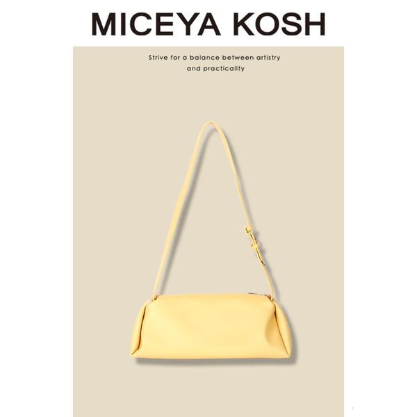 2021 korean chic pillow bag fashion simple minority women's large capacity fitness toast
2021 korean chic pillow bag fashion simple minority women's large capacity fitness toast
