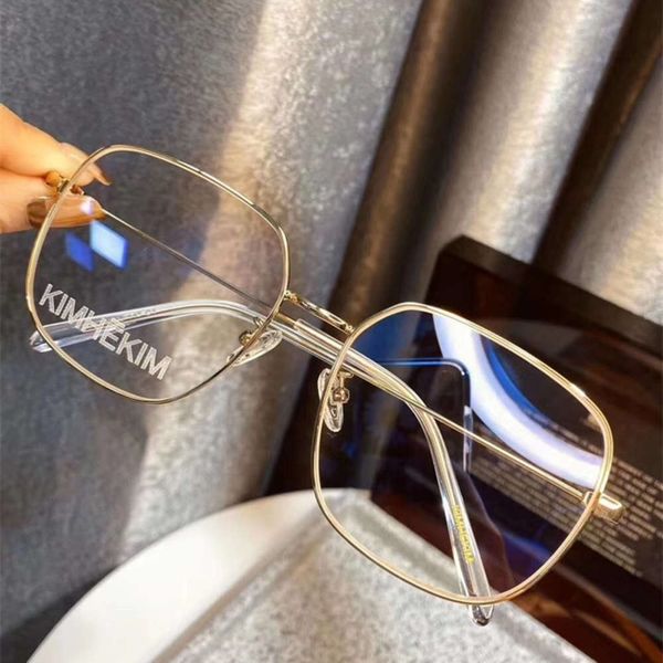 kinhekim glasses letter new gold wire ultra light box frame net red same blue proof flat lens
kinhekim glasses letter new gold wire ultra light box frame net red same blue proof flat lens