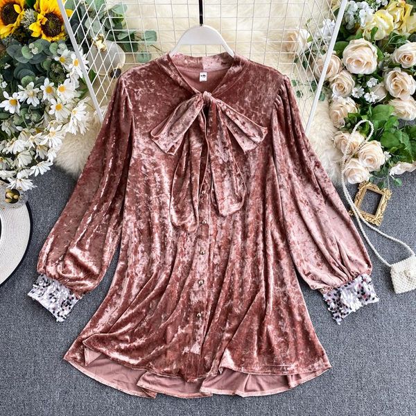 casual dresses 2021 rushed women dress longo french retro medium length shirt women's design sense small sequin panel foam sleeve velve, Black;gray
casual dresses 2021 rushed women dress longo french retro medium length shirt women's design sense small sequin panel foam sleeve velve, Black;gray