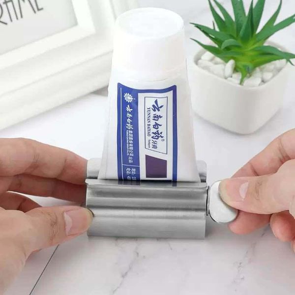 toothbrush holders toothpaste dispenser tube squeezer tooth paste facial cleanser press rolling holder bathroom accessories 2021
toothbrush holders toothpaste dispenser tube squeezer tooth paste facial cleanser press rolling holder bathroom accessories 2021