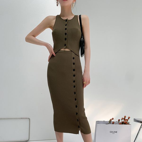 luxury casual dresses 2021 women's summer cut navel sleevels knitted pure dire to open the waist, kill light mature and thin drs, Black;gray
luxury casual dresses 2021 women's summer cut navel sleevels knitted pure dire to open the waist, kill light mature and thin drs, Black;gray