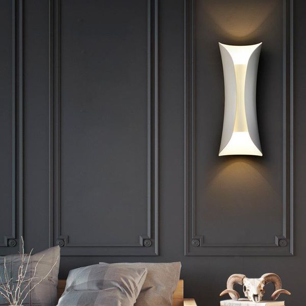 wall lamp luxury personality simple art bedside living room bedroom staircase corridor small waist
wall lamp luxury personality simple art bedside living room bedroom staircase corridor small waist