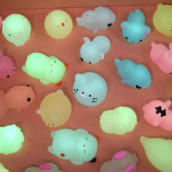 creative luminous tpr small dumpling vents and relieves pressure novelty games toys
creative luminous tpr small dumpling vents and relieves pressure novelty games toys