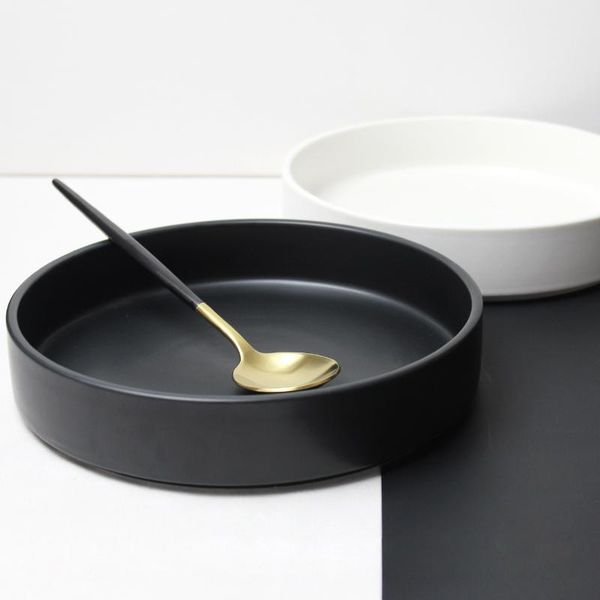 western-style 8-inch shallow-mouth plate, stackable dishes, soup simple deep black and whi dishes & plates
western-style 8-inch shallow-mouth plate, stackable dishes, soup simple deep black and whi dishes & plates