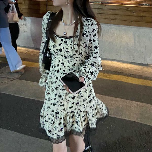 floral dr's 2021 autumn square collar collarbone small temperament waist short skirt, Black;gray
floral dr's 2021 autumn square collar collarbone small temperament waist short skirt, Black;gray