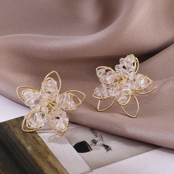 stud 2021 style stylish earrings beads and flower girl from south korea with sparkling acrylic women push-back, Golden;silver
stud 2021 style stylish earrings beads and flower girl from south korea with sparkling acrylic women push-back, Golden;silver