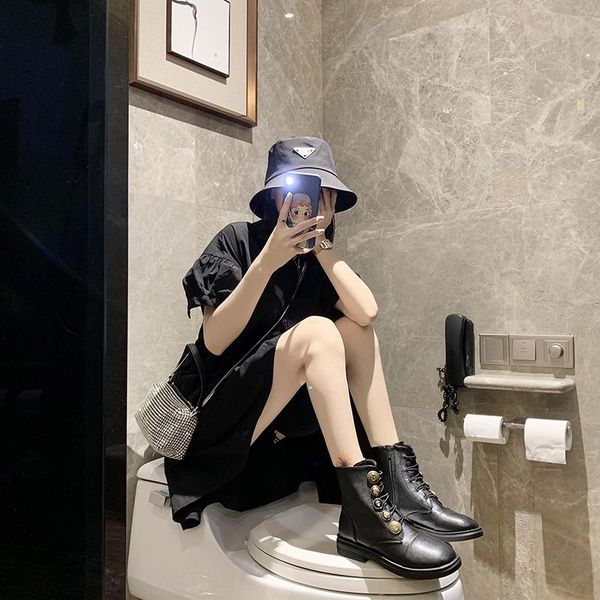 dress shoes spring and autumn 2021 all-match thick-soled lace-up motorcycle boots women fashion single x295, Black
dress shoes spring and autumn 2021 all-match thick-soled lace-up motorcycle boots women fashion single x295, Black