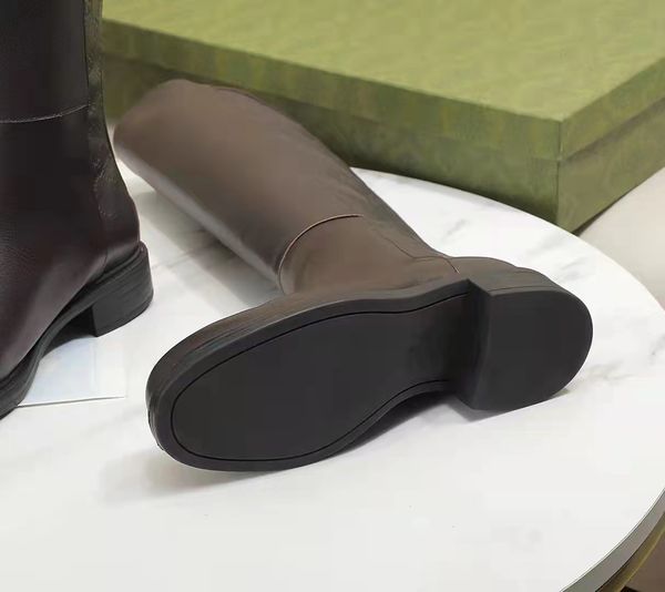 2021 latest high-quality brand high-heeled women's boots luxury custom logo soft and comfortable all leather raw packaging 34-42, Black
2021 latest high-quality brand high-heeled women's boots luxury custom logo soft and comfortable all leather raw packaging 34-42, Black