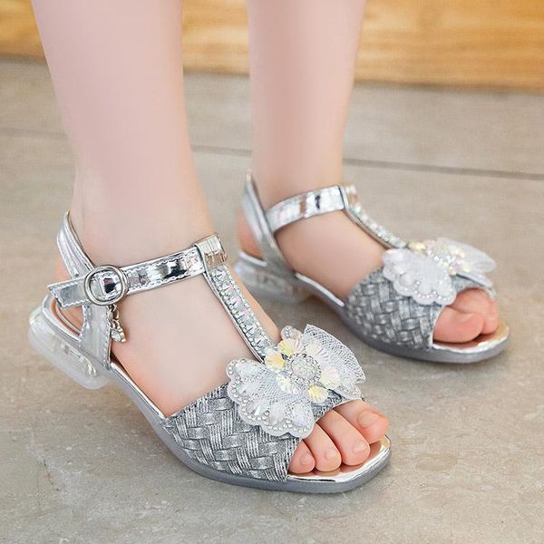girls shoes bow-knot princess flower fashion kids soft bottom leather shine sandals dance antislip glitter flat, Black;grey
girls shoes bow-knot princess flower fashion kids soft bottom leather shine sandals dance antislip glitter flat, Black;grey