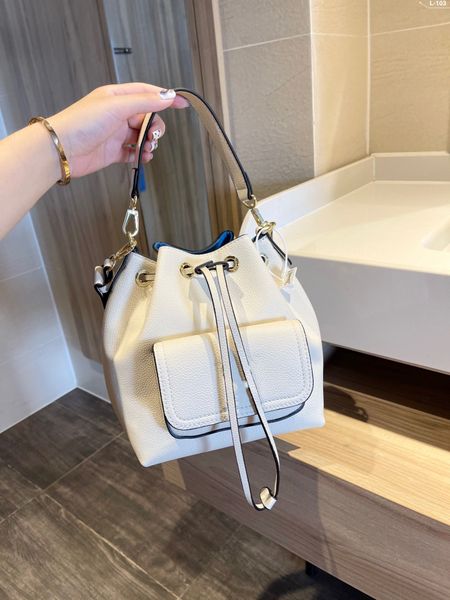 high-end design fashionable retro leather backpack soft flip cover black and white dichromatic silver clasp checkered shoolbag bag heirstyle
high-end design fashionable retro leather backpack soft flip cover black and white dichromatic silver clasp checkered shoolbag bag heirstyle