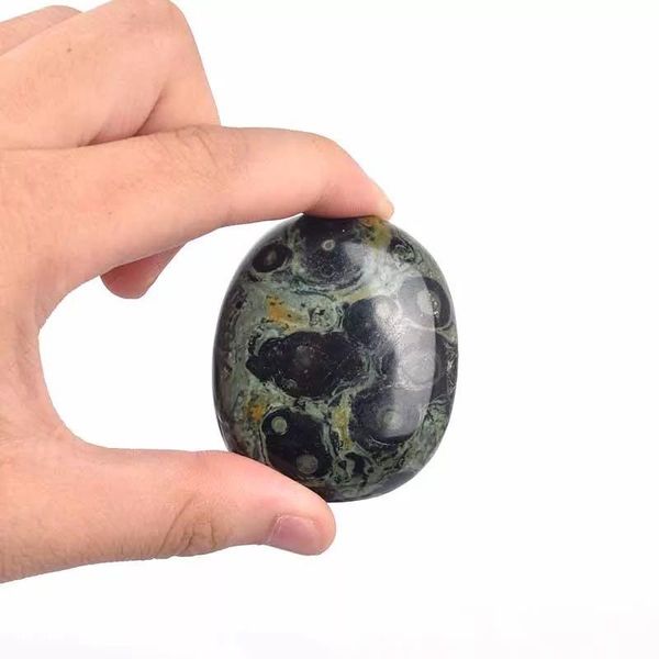decorative objects & figurines mokagy 100g-120g natural malachite quartz stone crystal palm size gemstone 1pc
decorative objects & figurines mokagy 100g-120g natural malachite quartz stone crystal palm size gemstone 1pc