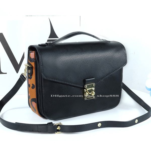 designer bags women handbags single shoulder bag clutches handbag wallet colorful inner clips multi-function large-capacity 001
designer bags women handbags single shoulder bag clutches handbag wallet colorful inner clips multi-function large-capacity 001