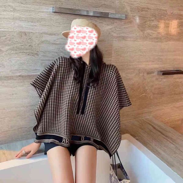 2022 factory wholesale new autumn fashion leisure loose, slim and aging temperament, commuter hooded cloak shawl, White;black
2022 factory wholesale new autumn fashion leisure loose, slim and aging temperament, commuter hooded cloak shawl, White;black