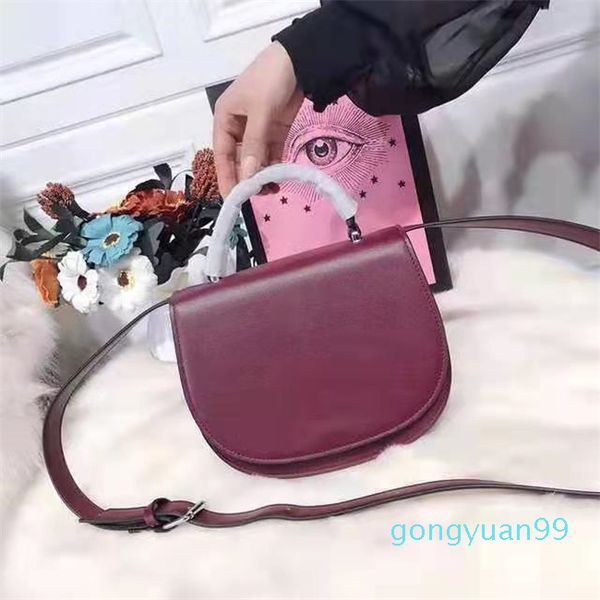 2021 handbags shoulder diagonal bag ladies handbag designer purses high-end fashion two colors with clothes wild really large capacity
2021 handbags shoulder diagonal bag ladies handbag designer purses high-end fashion two colors with clothes wild really large capacity