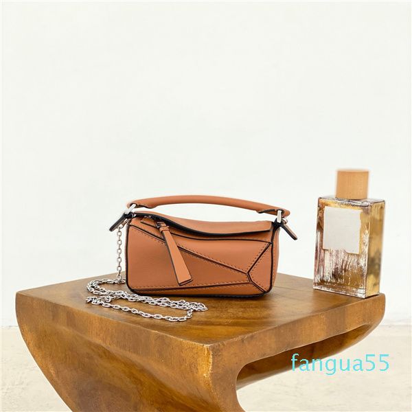 2020 new women's lov luojia geometry lingge geometry bag handbag messenger one shoulder leather women's bag
2020 new women's lov luojia geometry lingge geometry bag handbag messenger one shoulder leather women's bag