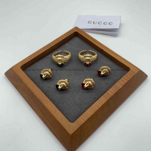 design jewelry 2021 new lion head inlaid green red diamond ring earrings female double temperament personality suit, Golden;silver
design jewelry 2021 new lion head inlaid green red diamond ring earrings female double temperament personality suit, Golden;silver