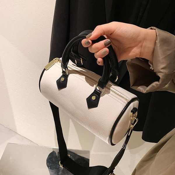 evening bags small bag 2021 autumn fashion lady luxury high-quality casual simple all-match messenger portable cylindrical
evening bags small bag 2021 autumn fashion lady luxury high-quality casual simple all-match messenger portable cylindrical