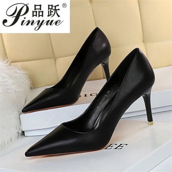 dress shoes nude color high heels fashion .5cm 7.5cm thin pumps patent leather single wedding banquet woman, Black
dress shoes nude color high heels fashion .5cm 7.5cm thin pumps patent leather single wedding banquet woman, Black