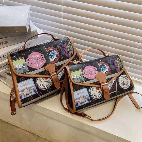 handbag2021 new graffiti postman's versatile large capacity portable one shoulder messenger bag for female studentsgg bag
handbag2021 new graffiti postman's versatile large capacity portable one shoulder messenger bag for female studentsgg bag