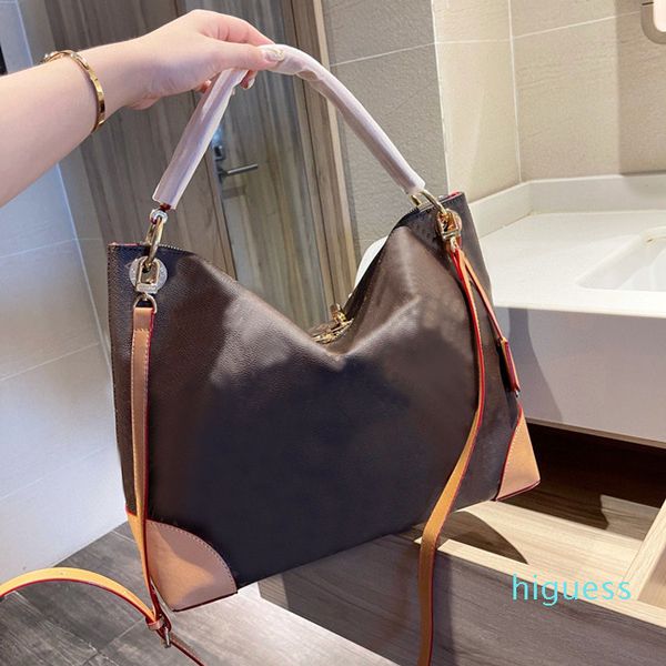 designer- ladies large capacity mother bag classic women handbag fashion totes printing handbags shoulder bags shopping
designer- ladies large capacity mother bag classic women handbag fashion totes printing handbags shoulder bags shopping