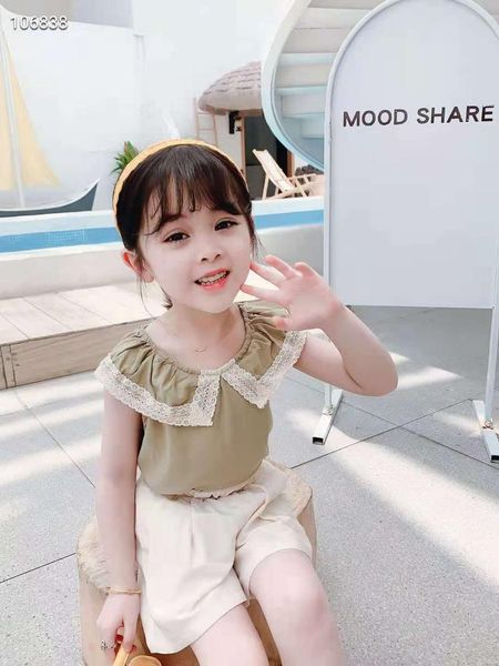 clothing sets 2021 summer girls lace lapel + cotton shorts two-piece set, White
clothing sets 2021 summer girls lace lapel + cotton shorts two-piece set, White