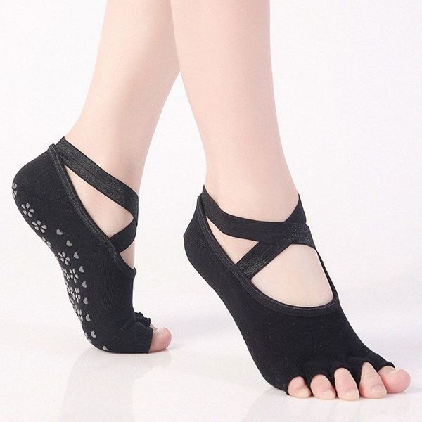 Women Yoga Anti-slip Socks Backless Silicone Non-slip Socks Ladies Ventilation Ballet Dance Gym Fitness Pilates Cotton G5aI#, Red
Women Yoga Anti-slip Socks Backless Silicone Non-slip Socks Ladies Ventilation Ballet Dance Gym Fitness Pilates Cotton G5aI#, Red