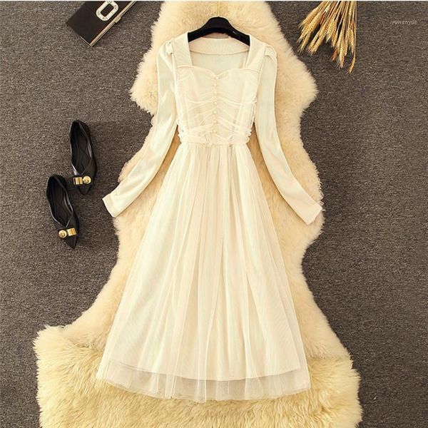 casual dresses elegant beading gauze mesh long party dress vintage square-neck solid sleeve lace a-line slim midi 2021 spring, Black;gray
casual dresses elegant beading gauze mesh long party dress vintage square-neck solid sleeve lace a-line slim midi 2021 spring, Black;gray