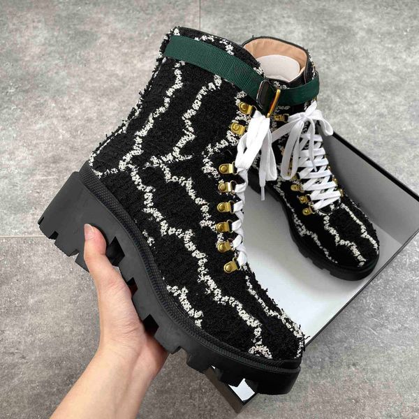 luxury brand designer women boots thick heel desert platform boot bee star genuine leather winter shoe size 35-42, Black
luxury brand designer women boots thick heel desert platform boot bee star genuine leather winter shoe size 35-42, Black