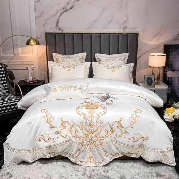 4pcs king size satin embroidery bedding luxury european neoclassical style duvet cover set with 1pc bed sheet 2 pillowcase
4pcs king size satin embroidery bedding luxury european neoclassical style duvet cover set with 1pc bed sheet 2 pillowcase