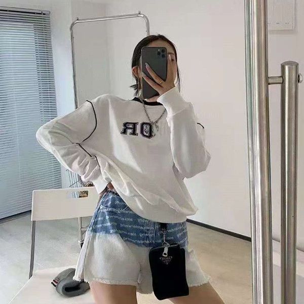 chaopai dijia 2021 autumn new embroidered letters simple, fresh and casual color contrast collar couple's sweater, Black
chaopai dijia 2021 autumn new embroidered letters simple, fresh and casual color contrast collar couple's sweater, Black