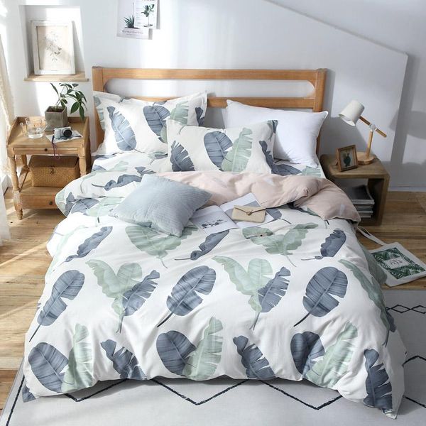 tropical palm leaves printed bedding sets duvet cover set 4pcs bed single sheet /king bedlinen white bedclothes
tropical palm leaves printed bedding sets duvet cover set 4pcs bed single sheet /king bedlinen white bedclothes