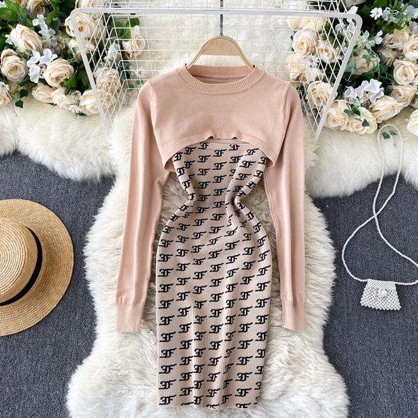 casual dresses fashion low-cut mini bodycon dress two piece set women letters knitted long sleeve short sweater ladies party, Black;gray
casual dresses fashion low-cut mini bodycon dress two piece set women letters knitted long sleeve short sweater ladies party, Black;gray
