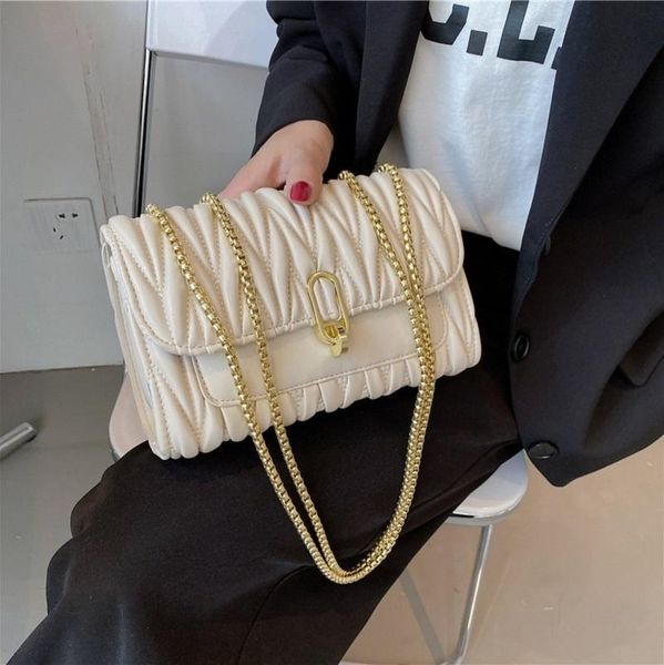shoulder bags chain female bag 2021 messenger korean style western embroidered thread lock fashion small square
shoulder bags chain female bag 2021 messenger korean style western embroidered thread lock fashion small square