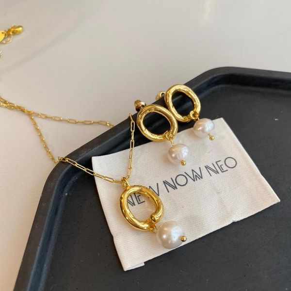 stud luxury jewelry sets2021 summer gold chain with pearl choker earrings pendant for charm lady vintage gift women necklace, Golden;silver
stud luxury jewelry sets2021 summer gold chain with pearl choker earrings pendant for charm lady vintage gift women necklace, Golden;silver