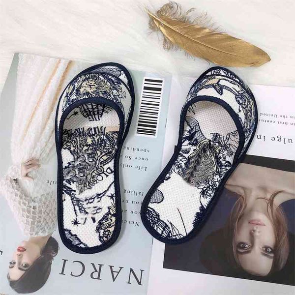ladies fashion brand luxury designer sandals flat shoes embroidered slippers new 2021, Black
ladies fashion brand luxury designer sandals flat shoes embroidered slippers new 2021, Black