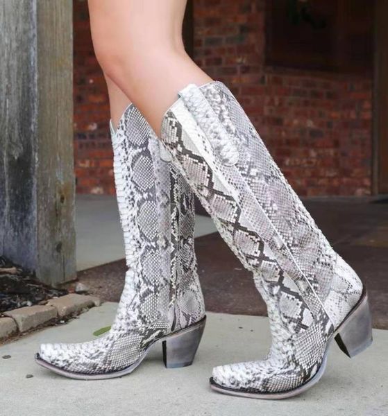 boots autumn and winter the women's high low-heeled totem embroidery manual retro shoes big size 34-43 reg7, Black
boots autumn and winter the women's high low-heeled totem embroidery manual retro shoes big size 34-43 reg7, Black