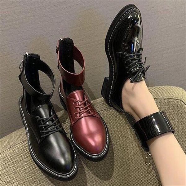 boots 2021 fashion leather ankle for women retro rivet pointed toe botas mujer hollow out square heel shoes 35-40 black
boots 2021 fashion leather ankle for women retro rivet pointed toe botas mujer hollow out square heel shoes 35-40 black