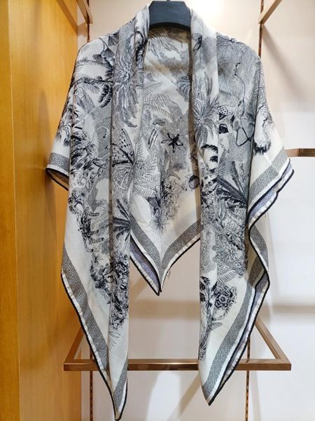 scarves high-end eegant women drawing animal forest double-sided printing quality silk cashmere hand-rolled edge large scarf shawl, Blue;gray
scarves high-end eegant women drawing animal forest double-sided printing quality silk cashmere hand-rolled edge large scarf shawl, Blue;gray